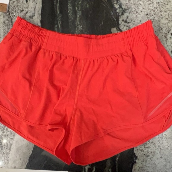 Lululemon Hotty Hot Short Size 12 with a 2.5" inseam Carnation Red - Picture 12 of 14